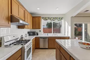 714 Arce St, Watsonville, CA 95076 - Photo 8