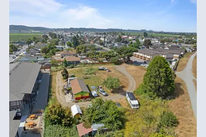 124 Gonda St, Royal Oaks, CA 95076 - Photo 10