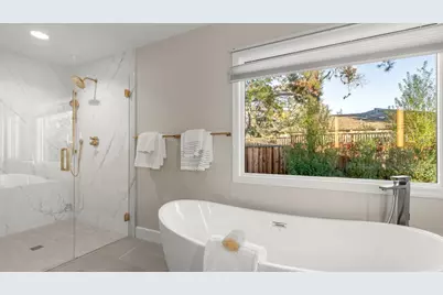 1677 Middleton Ave, Los Altos, CA 94024 - Photo 32