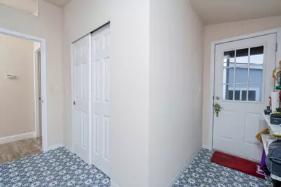 417 Chateau La Salle Drive  #417 417, San Jose, CA 95111 - Photo 18