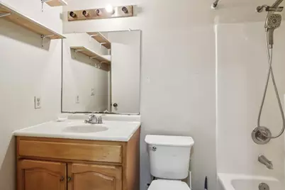 146 Damsen Dr, San Jose, CA 95116 - Photo 12