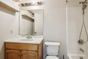 146 Damsen Dr, San Jose, CA 95116 - Photo 12