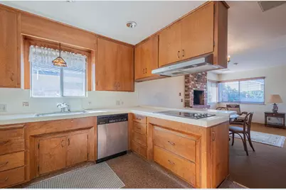 1180 San Marcos Dr, Salinas, CA 93901 - Photo 14