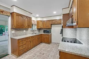 458 Southside Dr, San Jose, CA 95111 - Photo 16