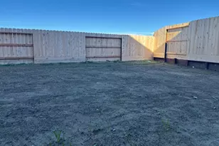 908 Sienna Ct, Hollister, CA 95023 - Photo 10