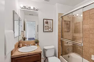 2272 Towne Cir, Mountain View, CA 94040 - Photo 18