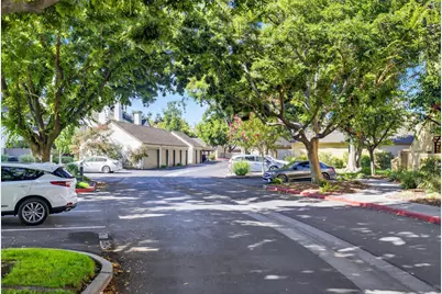 1874 Huxley Ct, San Jose, CA 95125 - Photo 32