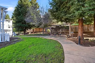 26983 Hayward Blvd, Hayward, CA 94542 - Photo 18