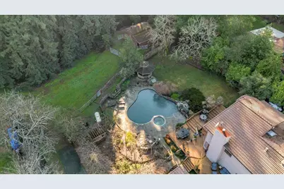 22116 Call Of The Wild Rd, Los Gatos, CA 95033 - Photo 36