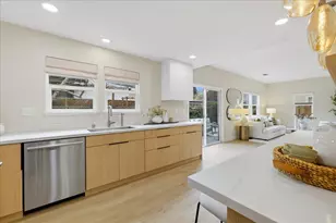 217 Heartwood Ln, Mountain View, CA 94041 - Photo 14