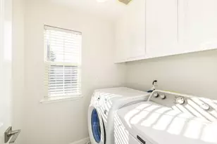 939 Oakes St, East Palo Alto, CA 94303 - Photo 16