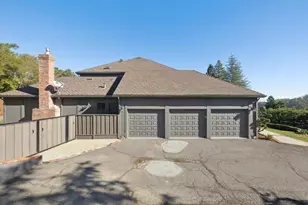 1080 Macadamia Dr, Hillsborough, CA 94010 - Photo 116