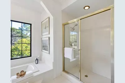 1080 Macadamia Dr, Hillsborough, CA 94010 - Photo 84