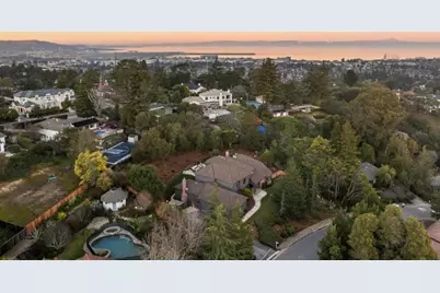 1080 Macadamia Dr, Hillsborough, CA 94010 - Photo 148