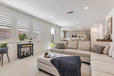 2041 Camden St, Hollister, CA 95023 - Photo 6