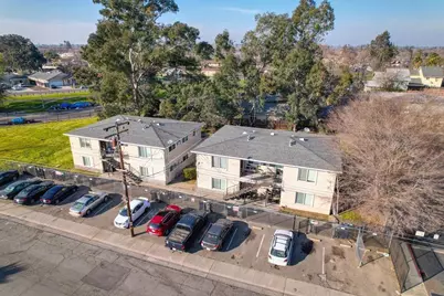 717 Lampasas Ave, Sacramento, CA 95815 - Photo 2