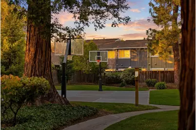 210 Elm Wood Ct, Los Gatos, CA 95032 - Photo 54