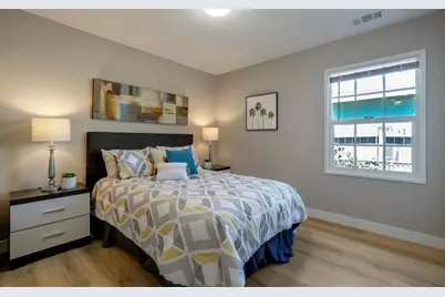 18407 Rainier Ave, Hayward, CA 94541 - Photo 14