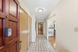 255 E Oakwood Blvd, Redwood City, CA 94061 - Photo 6