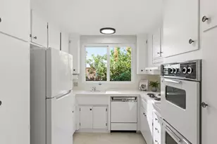 255 E Oakwood Blvd, Redwood City, CA 94061 - Photo 12