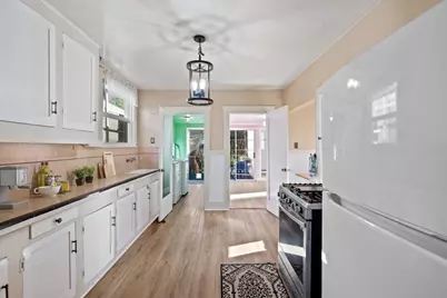 631 London St, San Francisco, CA 94112 - Photo 2