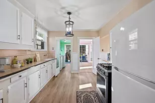 631 London St, San Francisco, CA 94112 - Photo 2