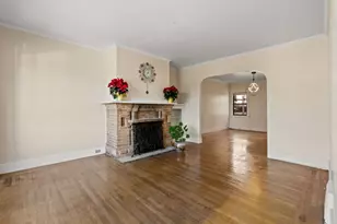 631 London St, San Francisco, CA 94112 - Photo 8