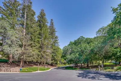 5915 Kyburz Pl, San Jose, CA 95120 - Photo 46