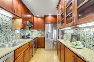 856 La Barbera Dr, San Jose, CA 95126 - Photo 10