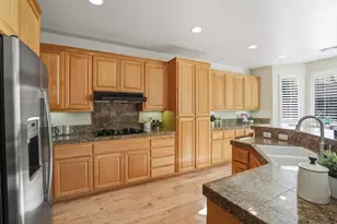 368 Huckleberry Dr, San Jose, CA 95123 - Photo 10