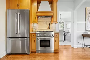 1517 Cypress Ave, Burlingame, CA 94010 - Photo 18