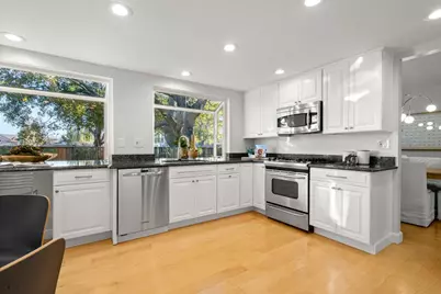 600 Bainbridge St, Foster City, CA 94404 - Photo 8