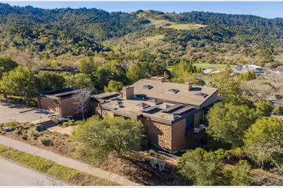 2 Horseshoe Bnd, Portola Valley, CA 94028 - Photo 2