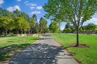 1061 Shamrock Dr, Campbell, CA 95008 - Photo 36