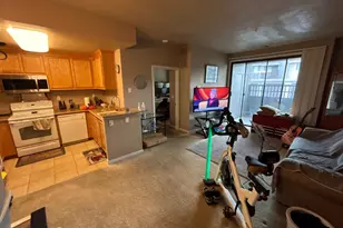 427 W Laurel Dr A, Salinas, CA 93906 - Photo 4