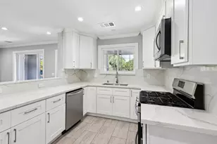 1120 Alberni St, East Palo Alto, CA 94303 - Photo 6