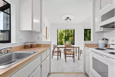 905 W Middlefield Rd 982, Mountain View, CA 94043 - Photo 12