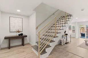 1010 Polk Ln, San Jose, CA 95117 - Photo 8