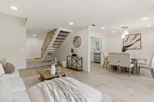 1010 Polk Ln, San Jose, CA 95117 - Photo 12