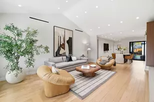 371 E Oakwood Blvd, Redwood City, CA 94061 - Photo 2