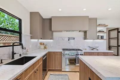 371 E Oakwood Blvd, Redwood City, CA 94061 - Photo 8