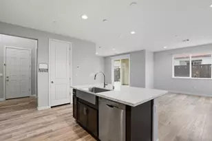 504 Sandpiper Ln, Hollister, CA 95023 - Photo 8