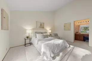 100 Strathmore Pl, Los Gatos, CA 95032 - Photo 18