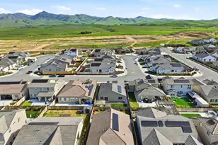 1216 Wildrose Dr, Hollister, CA 95023 - Photo 36