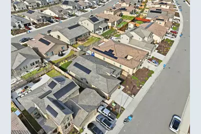 1216 Wildrose Dr, Hollister, CA 95023 - Photo 32