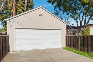 2055 Oakwood Dr, East Palo Alto, CA 94303 - Photo 40