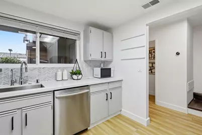 1451 Woodgrove Sq, San Jose, CA 95117 - Photo 12