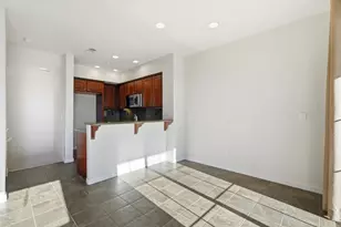 189 Bedford Loop, Mountain View, CA 94043 - Photo 12