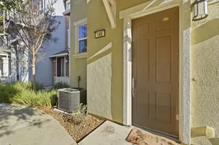 189 Bedford Loop, Mountain View, CA 94043 - Photo 4