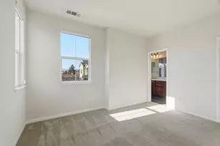 189 Bedford Loop, Mountain View, CA 94043 - Photo 18